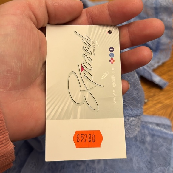 Exposed ooh la lace - Picture 4 of 4